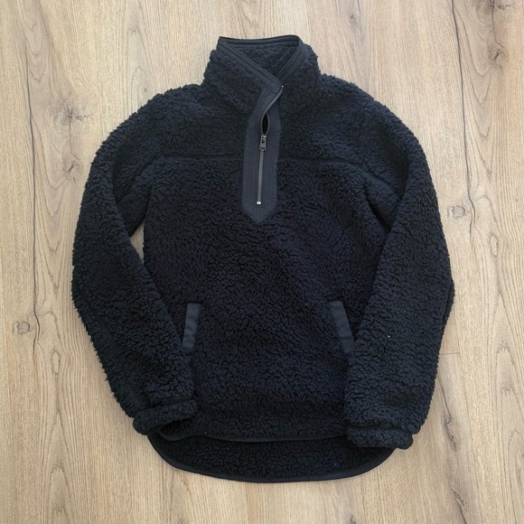 Vineyard Vines Tops - Cozy Black Sherpa Pullover by Vineyard Vined